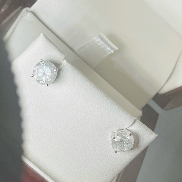 2ct diamond 14k white gold stud earrings - Picture 6 of 10